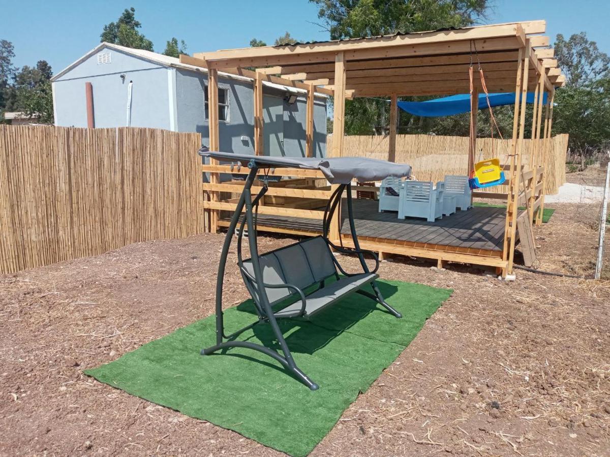 Apartamento אצל דוד בכפר Kfar Gidon Exterior foto